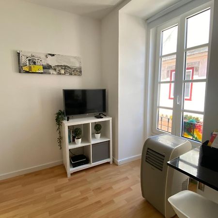 Apartment Beco Das Farinhas Lisbon Bagian luar foto