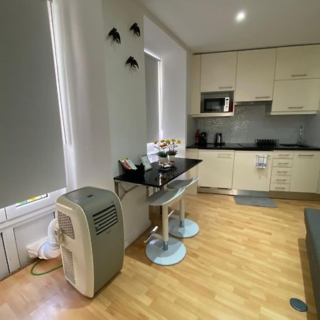 Apartment Beco Das Farinhas Lisbon Bagian luar foto