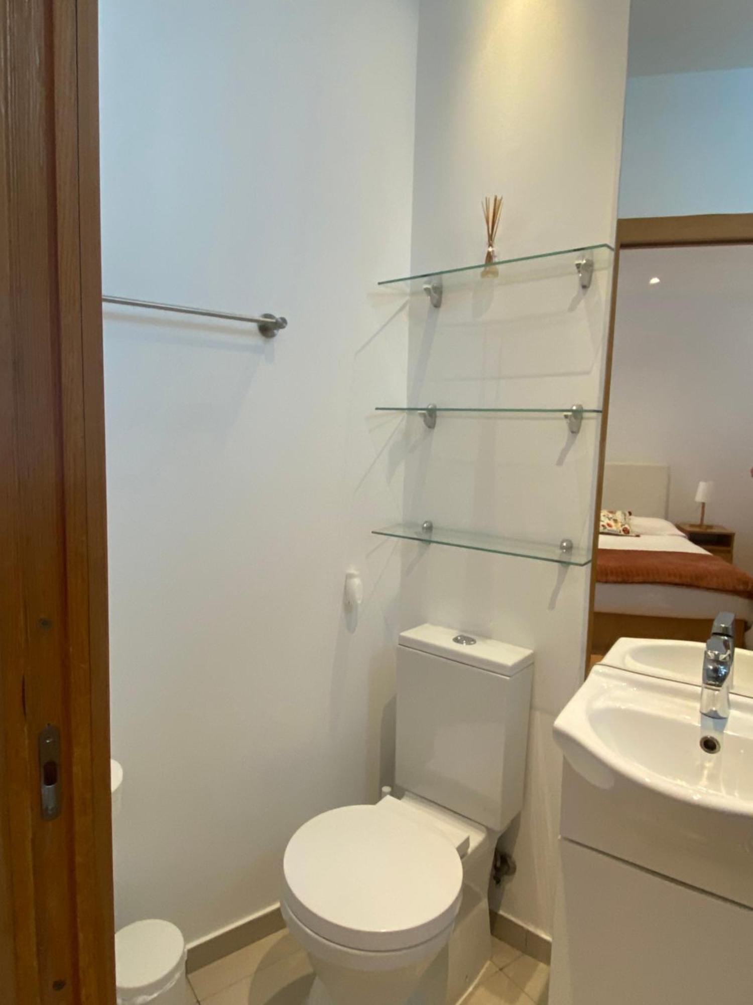 Apartment Beco Das Farinhas Lisbon Bagian luar foto